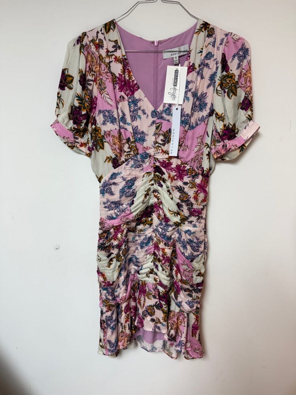 Adelyn Rae Pink Floral Ruched V-Neck Mini Dress